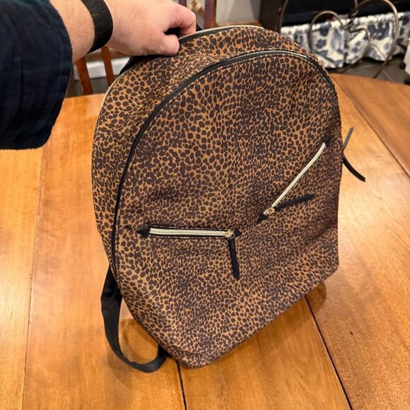 Stella & Dot Leopard Animal Print Lady Boss Backpack Mobwife Travel Laptop Bag - Picture 10 of 16